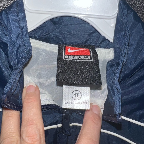 Toddler Nike Braves Team Track Suit - Picture 3 of 4